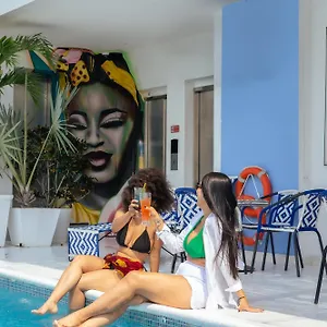 Zi One Luxury 4*, Cartagena Colombia